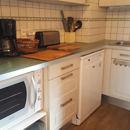 Daire Au Dernier Etage Avec Balcon, Wifi Et Parking A - Fr-1-512-276